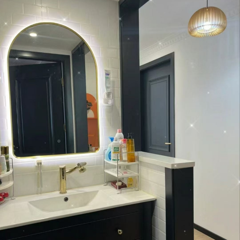 Oval Gold Frame Smart LED Bathroom Mirror High-End Bathroom Makeup Mirror LED