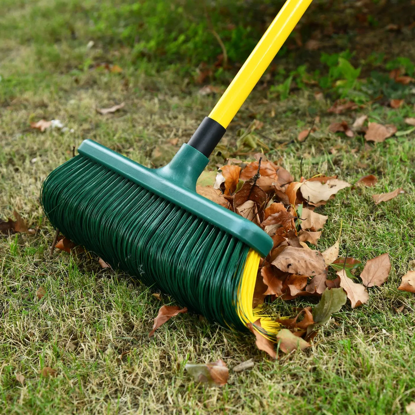 Multifunctional Long Handle Telescopic Garden Floor Cleaning Broom Brush Portable Sweeper for Home Use