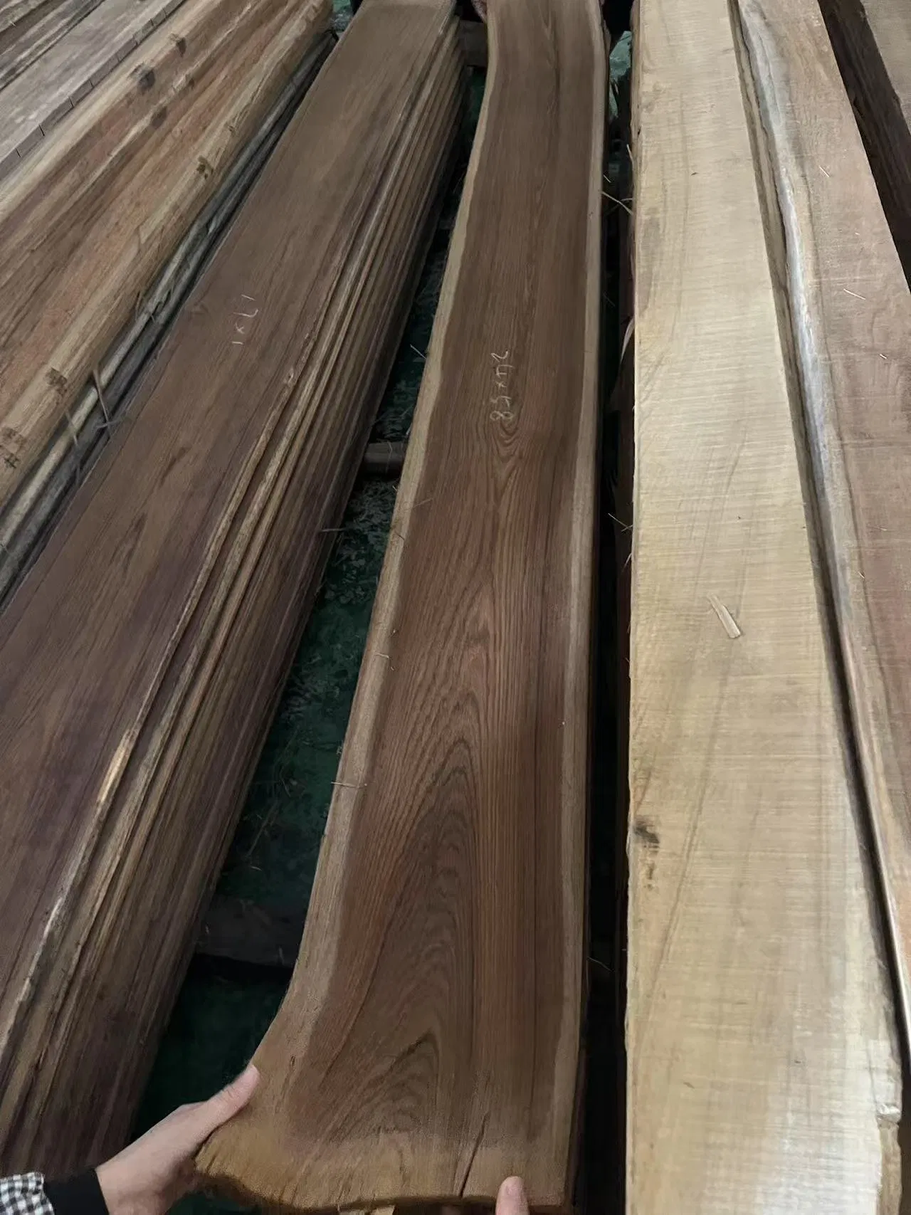 2025 Natural Crown Teak Veneer and Burma Teak Flower 0.20mm