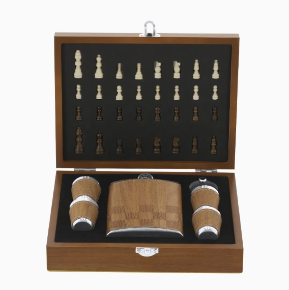 304 Stainless Steel 9oz Portable Chess Promotion Gift Personal Wine Flask Set