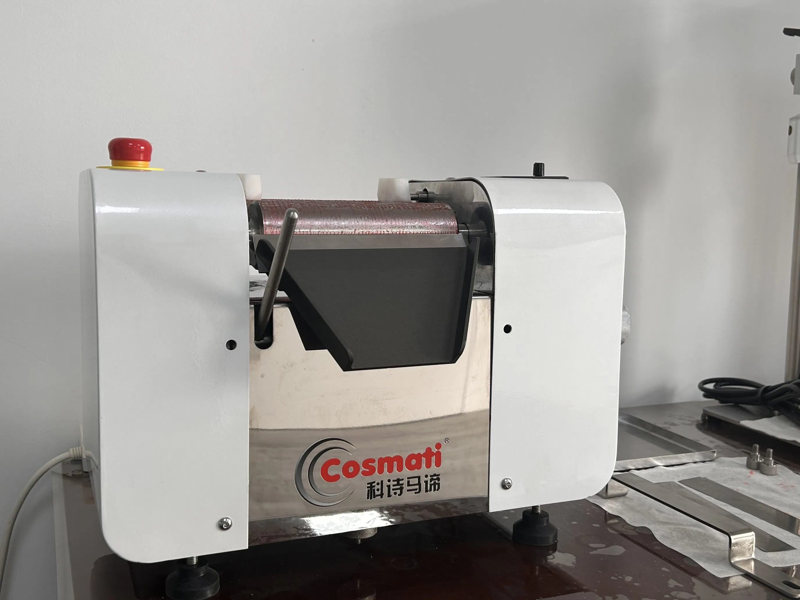 Лабораторная трехвалковая мельница CM-50B для красок и косметики