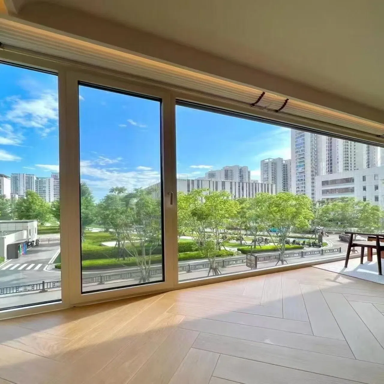 Алюминиевые окна Winstar с боковым прижимом