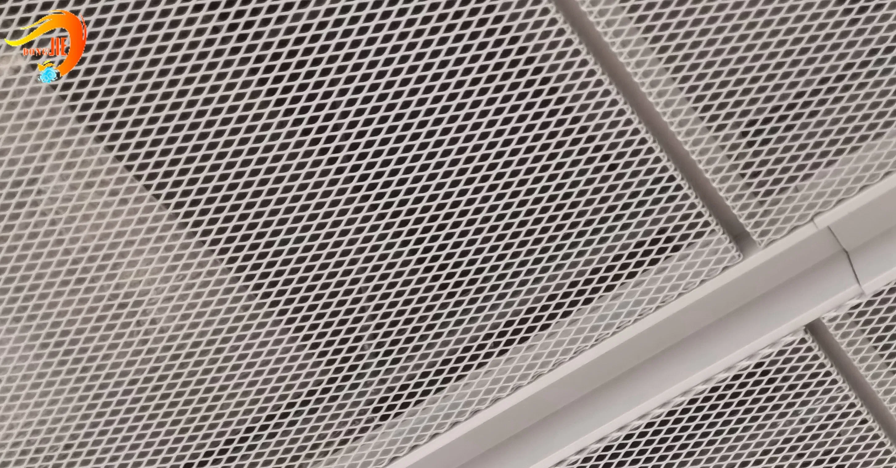 Customizable Decorative Expanded Ceiling Mesh for Stylish Interiors
