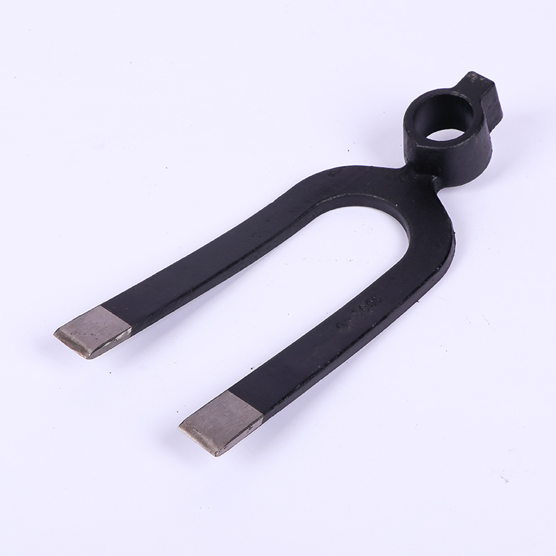 Double-Headed Dual-Purpose Agricultural and Gardening Tools P402 Carbon Steel Pick for Weeding and Planing