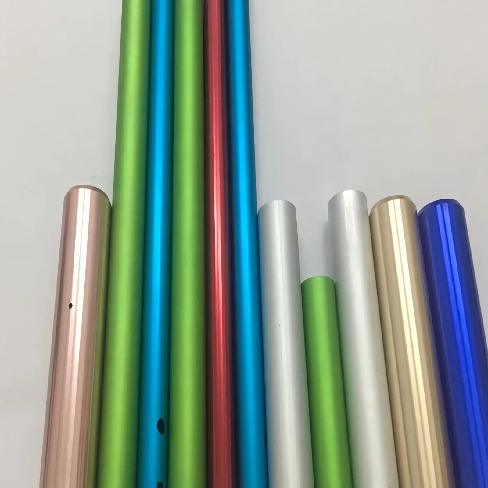 2014 T6/6061 T6 Seamless Anodized Aluminium Pipes/Profile/Tube (WXGY100)