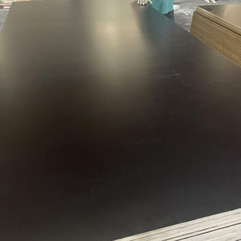 Moisture-Resistant Plywood - Supplier of Eco-Friendly Film Face Solutions