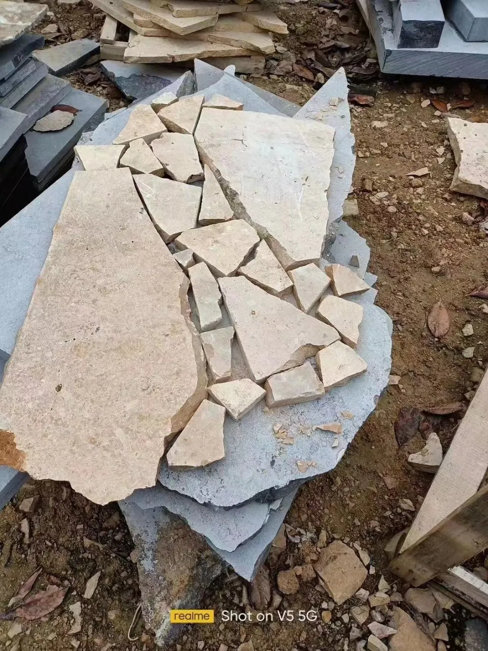 Beige Natural Slate Landscaping Flagestone Mat Crazy Pavers Stone Tile on Wholesale