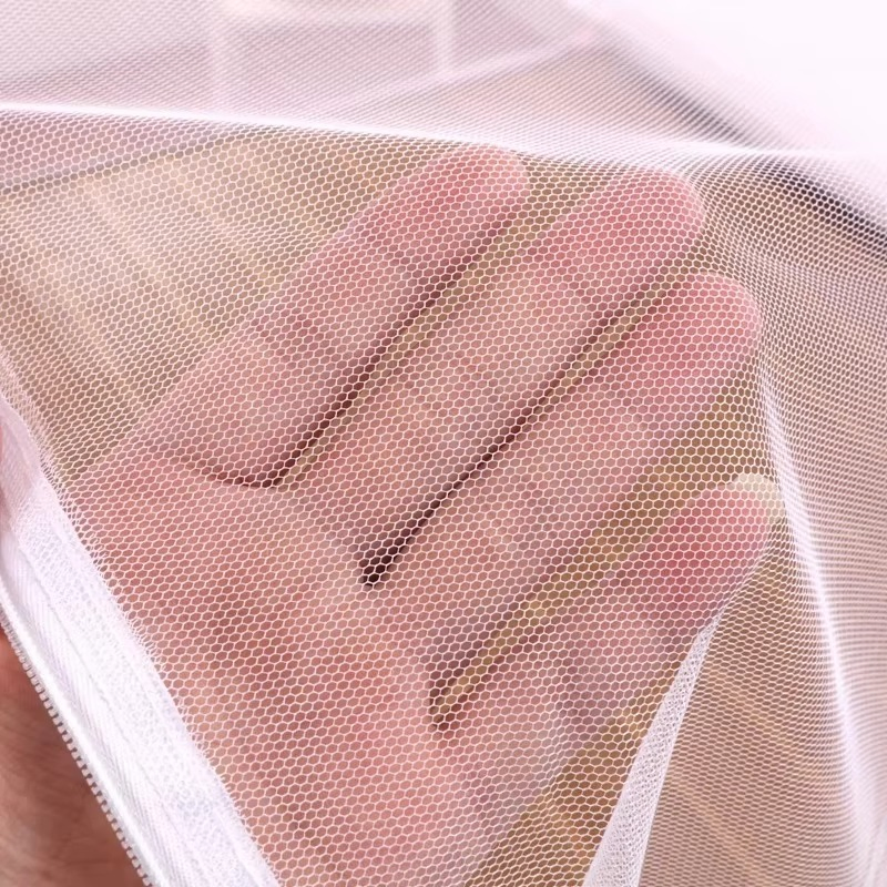 Customized Modernization Durable Multi-Function Portable Door Roller Baby Bed Home Textile Bedding Mosquito Net