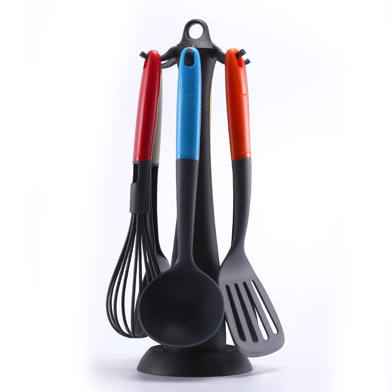 Набор кухонных принадлежностей из нейлона и силикона