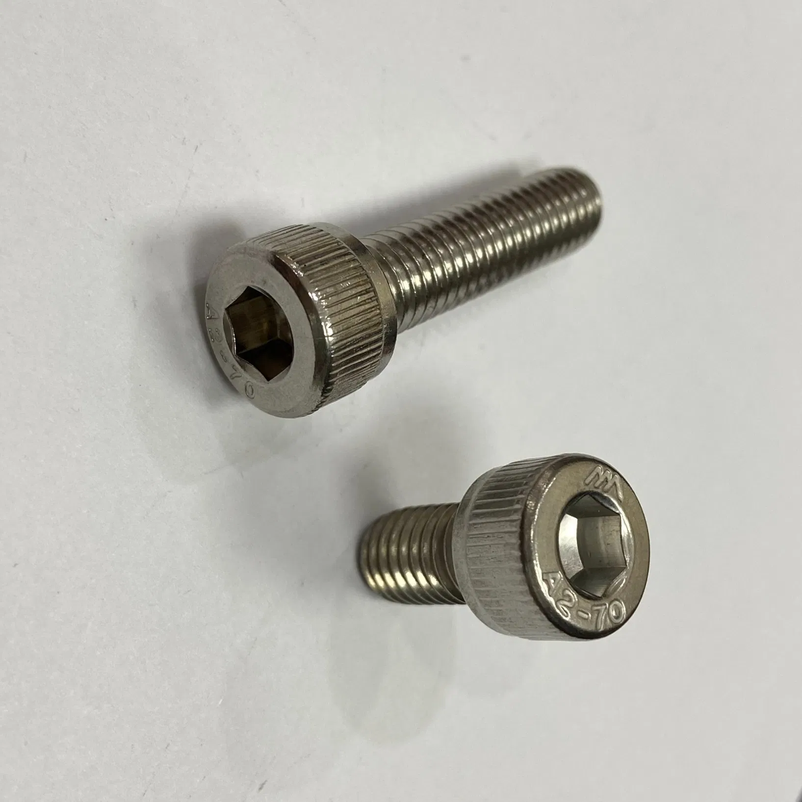 A2/A4 Stainless Steel DIN912 Hex Socket Head Cap Allen Screw for Automobiles