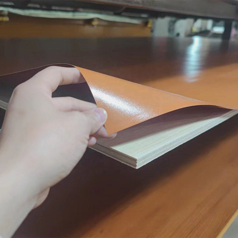 Modern Interior Wooden Door High Quality Solid Wood Interior Bedroom/Hotel Room Door with Finished Surface