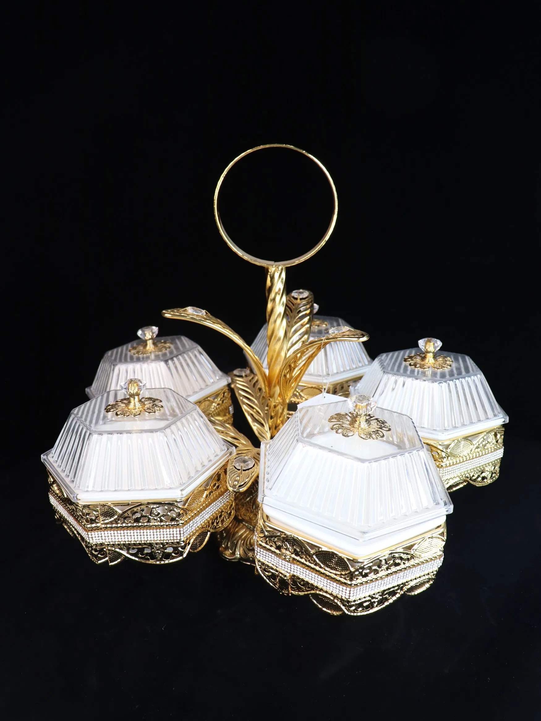 High End Gold-Plated Iron Fruit Tray and 5 Plastic Bowls