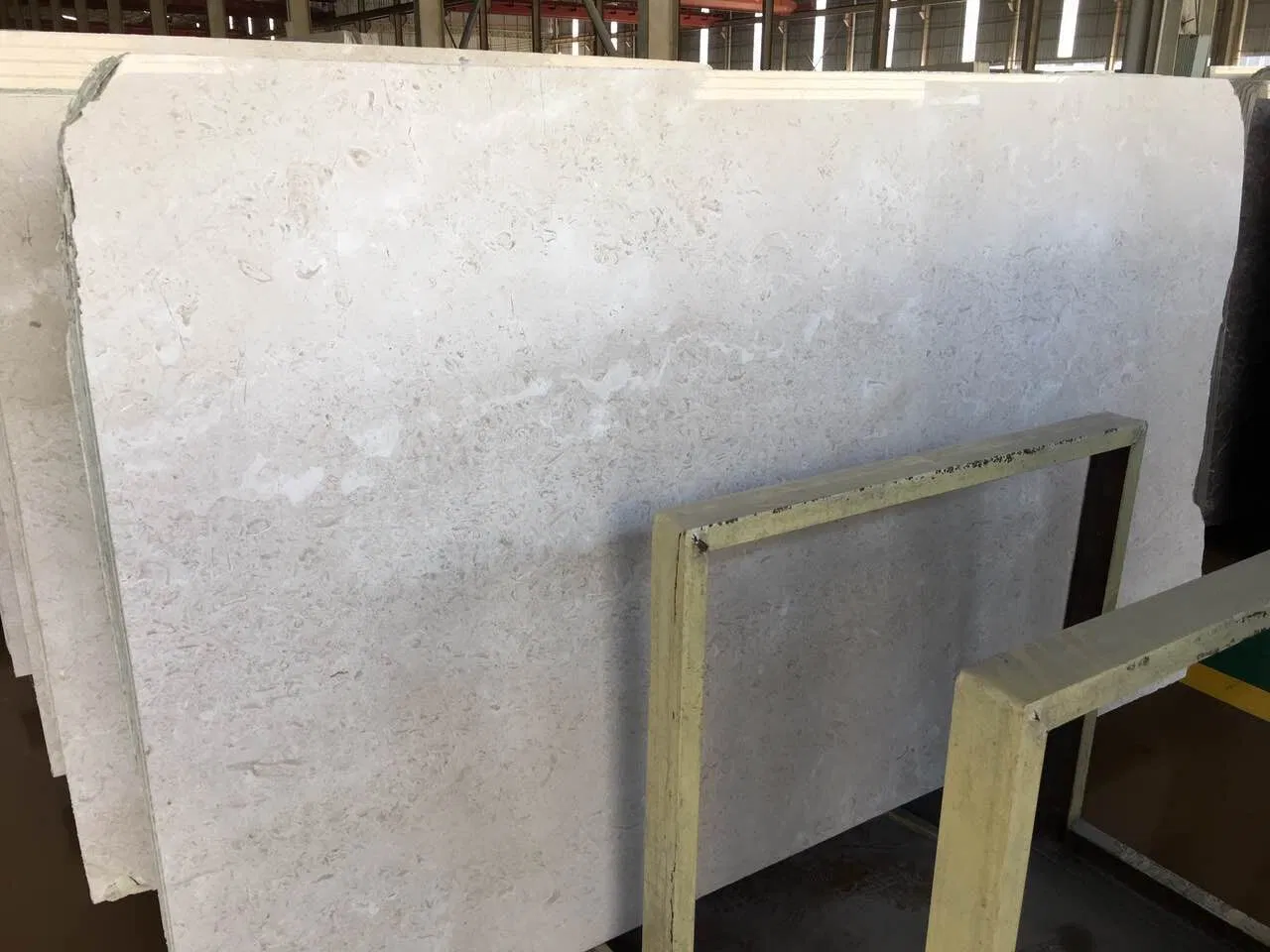 Popular Natural Albanian Beige Marble Slab and Tile for Hotel Wall Floor Decorate