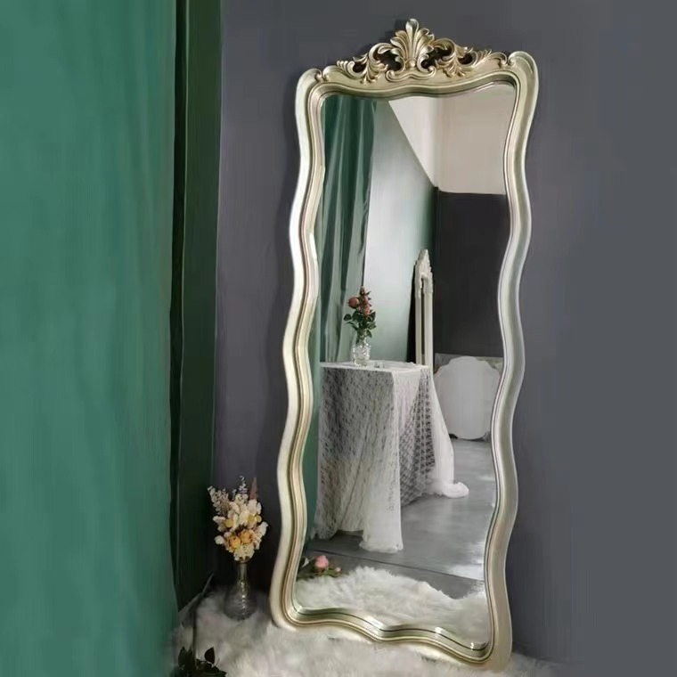 Настенное зеркало для комнаты и макияжа