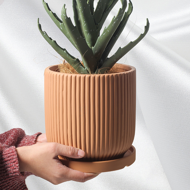 Горшки садовые для комнатных растений