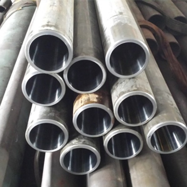 Труба гидравлическая бесшовная с обработкой поверхности