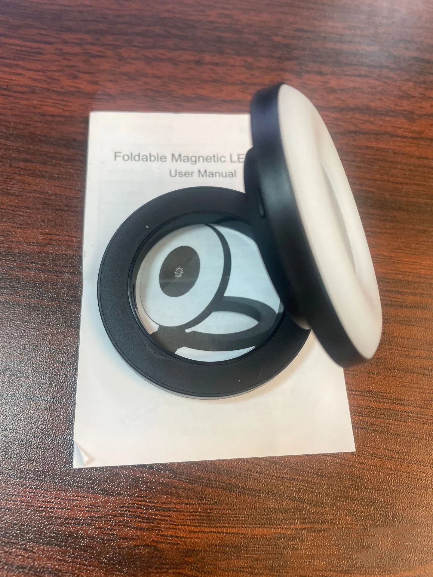 Магнитная LED-подсветка для селфи с держателем Magsafe