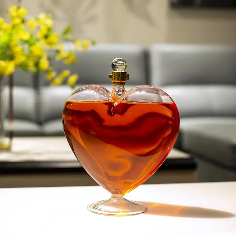 Heart-Shaped Empty Creative Art White Wine Bottle Transparent Lead-Free Sparkling Wine Bottle