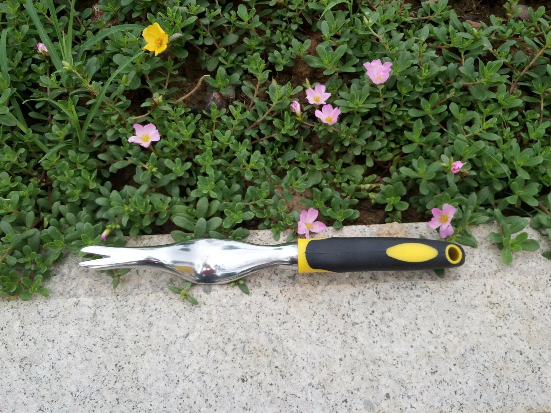 Premium 5-Piece Garden Tool Set with Ergonomic Design Bl10149
