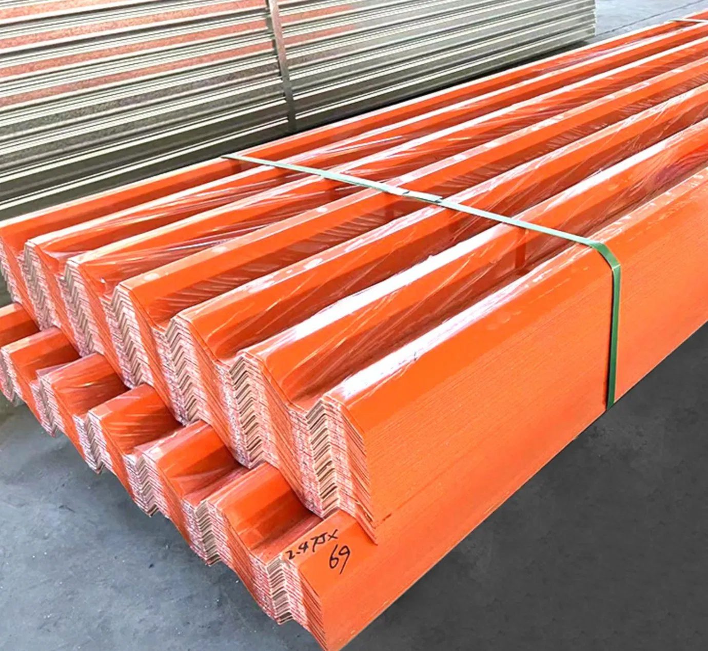 Color Steel Tile, Colored Iron Tile, Corrugated Sheet, Roof Tile, Waterproofing and Insulation for Roof