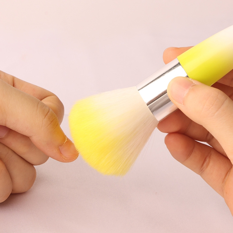 High Quality Luxury Plastic Handle Nail Cleaning Brush Blush Makeup Brush Professional Mushroom Nail Dust Brush