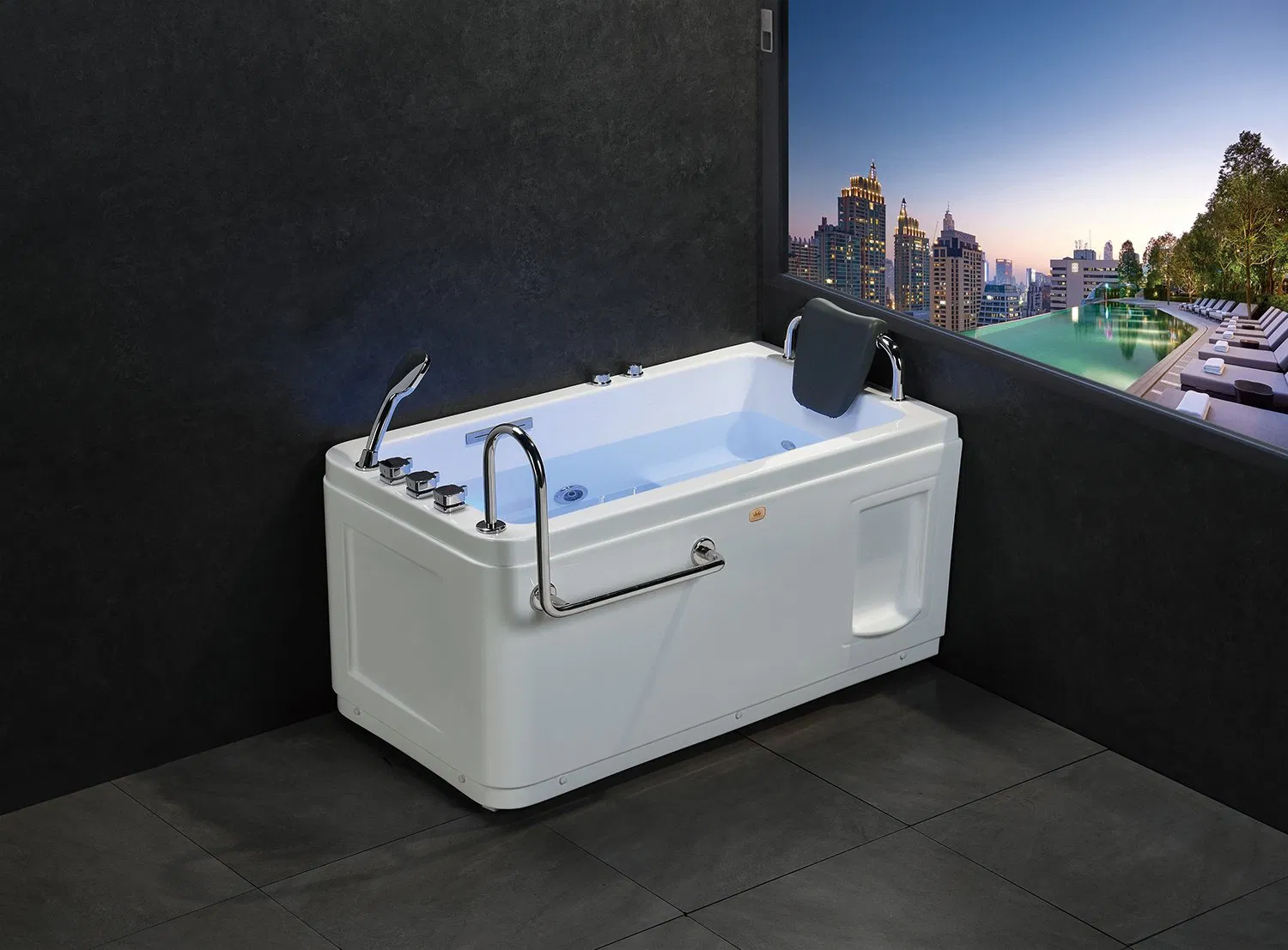 Роскошная гидромассажная ванна с подсветкой