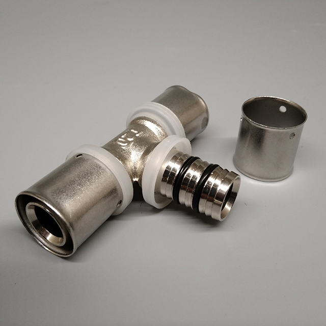 BS Standard Brass Pipe Fittings Reducing Forged Tee Center Female Thread