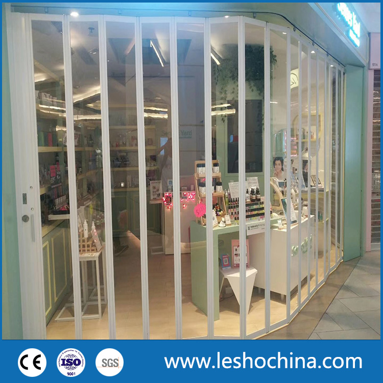China Manufacturer Balcony PC Transparent Folding Doors Plastic Popular Design