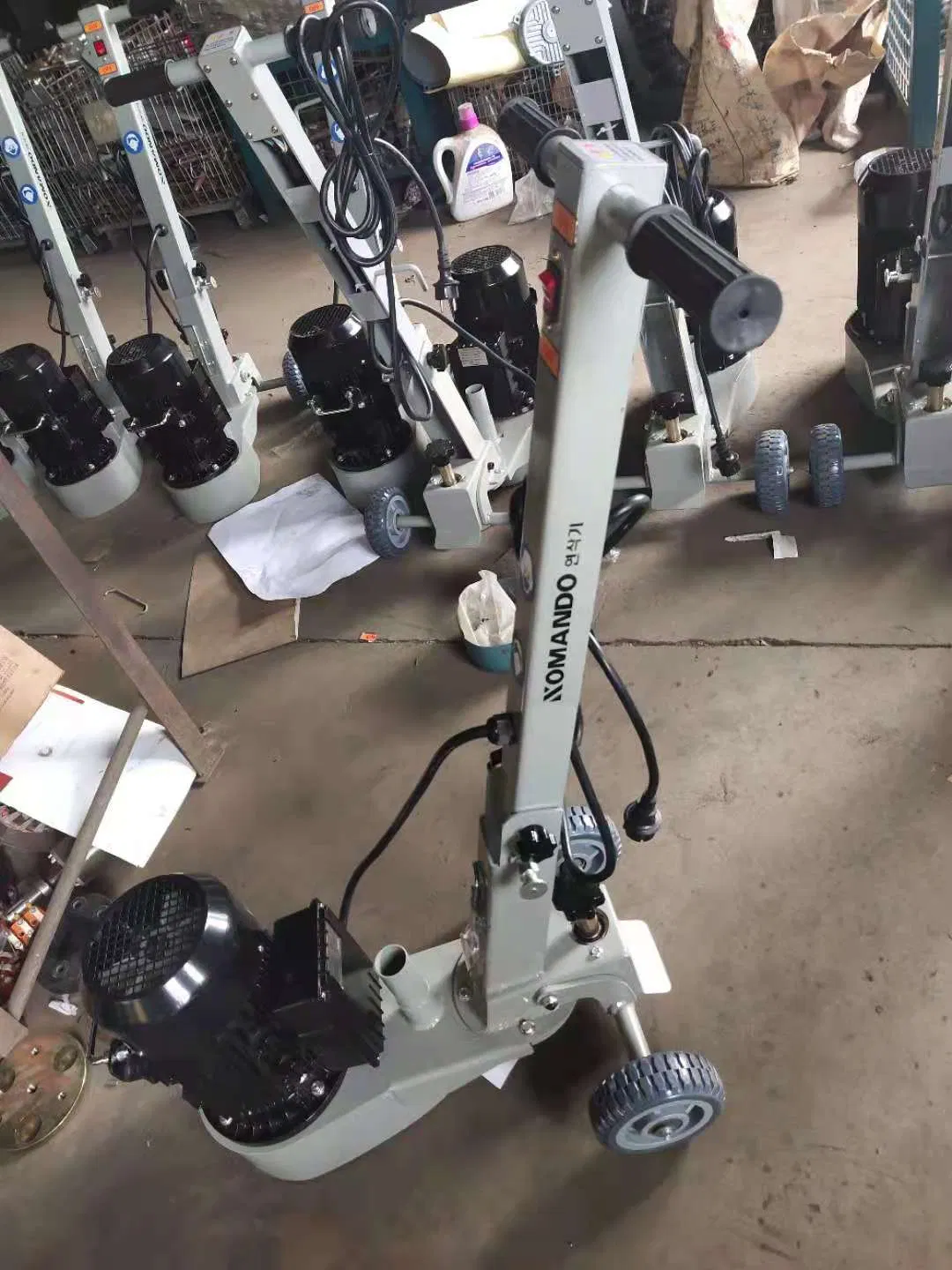 Промышленная шлифовальная машина для бетона и мрамора