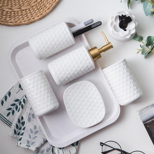 Single Ceramic Cup Neutral Tone Tidy Bathroom Accessories