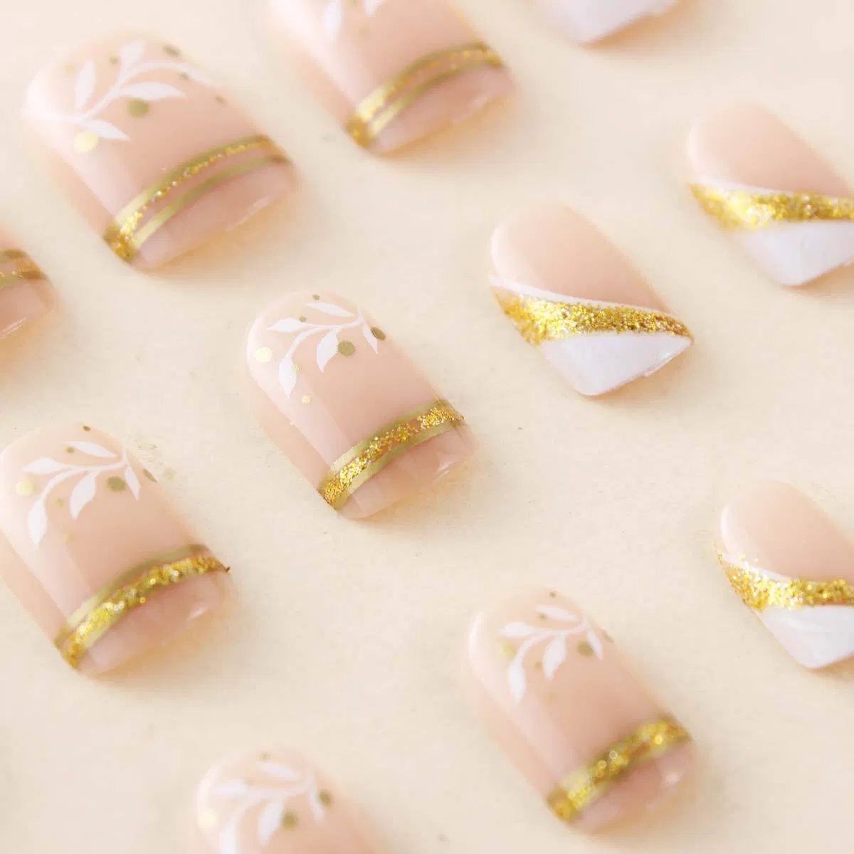 Cross-Border Foreign Trade Wearable Nails French Simple Short Square Nail Press on Nails Fake Nail Nail Art Wholesale