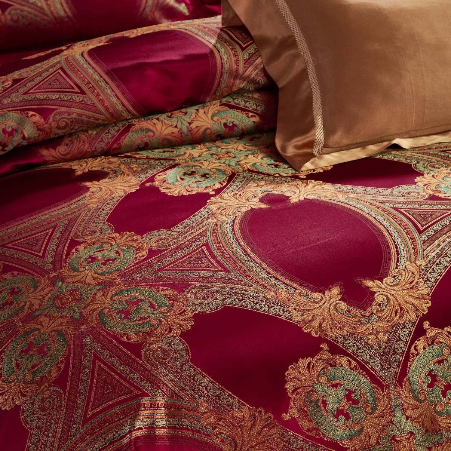 Four Seasons High Quality Home Textile Bed Sheet 100% Mulberry Silk Comfortable Duvet Cover Silky Pillowcase Red Bedding Set with Premium Fitted Sheet Supplier