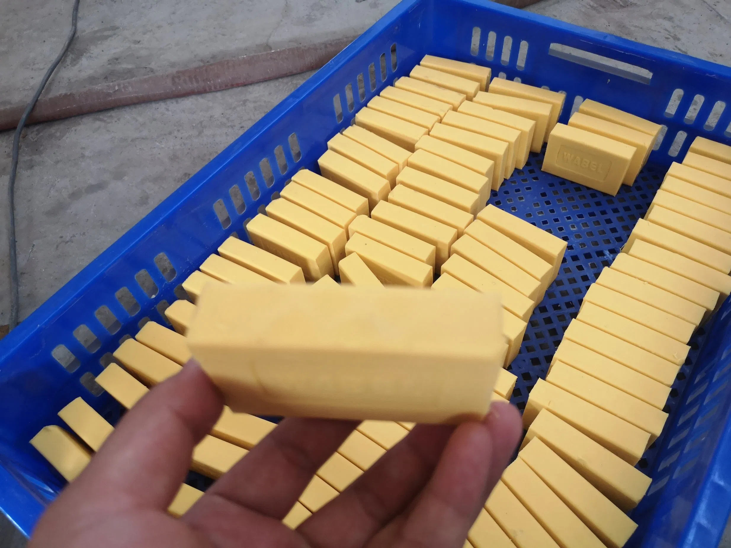 Automatic Soap Production Line Vacuum Plodder Machine Scented Soap Laundry Soap Making Machine