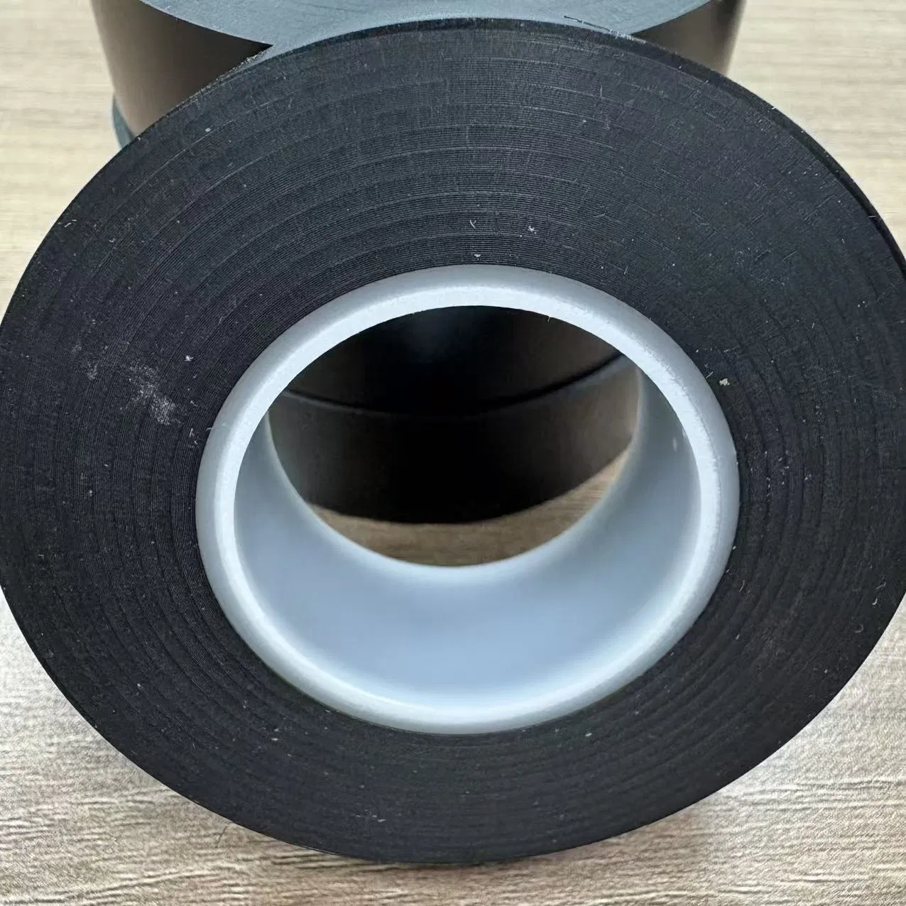 Black Flame-Retardant PVC Electrical Insulating Tape with PE Inner Tube