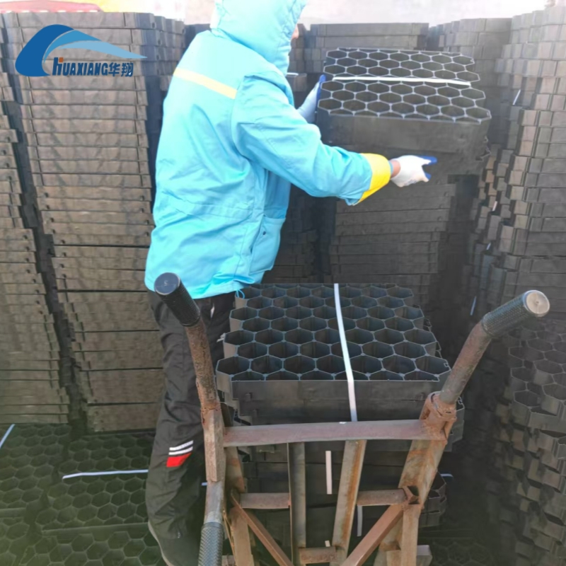 Permeable Plastic Grass Grid Pavers Grass Protection Mats for Ground Reinforcement System