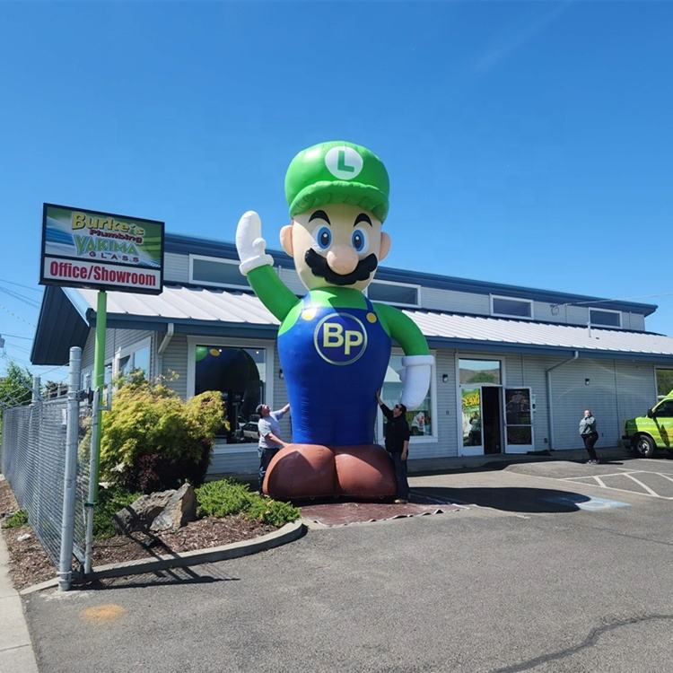 Custom Size Outdoor 7m Tall PVC Super Mario Cartoon Jumbo Inflatable Model Luigi for Advertising Inflatable Bouncer
