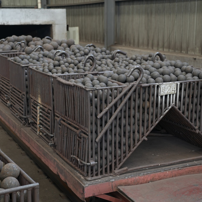 Heat Treatment Forged Grinding Media Balls for Ball Mills