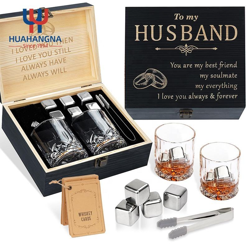 High Quality Quickly Stainless Steel Chilling Whiskey Cooling Ice Cube Stones Gift Set with Glass Wood Box Gift Set