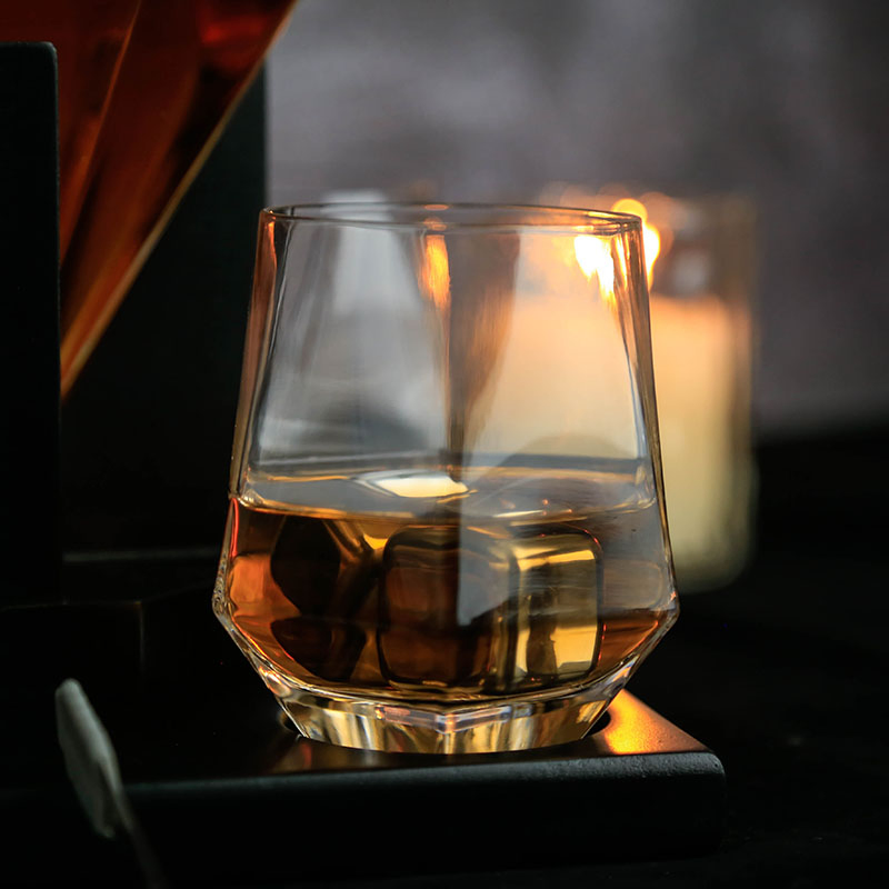 Handmade Glass Diamond Whiskey Wine Vodka Decanter