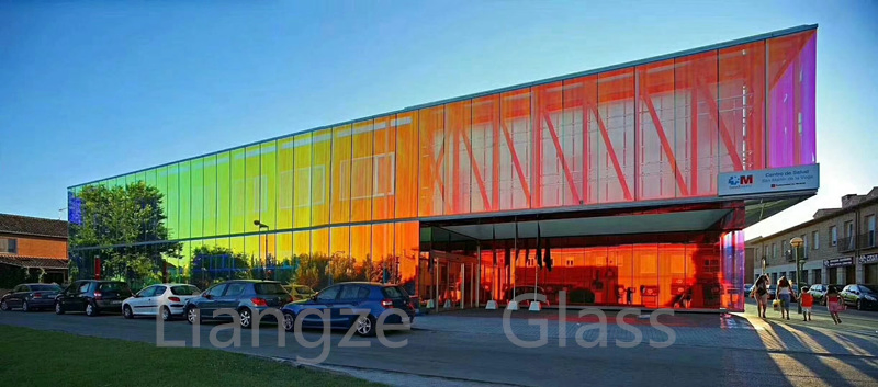 Vibrant 5mm and 6mm Dichroic Decorative Glass for Windows
