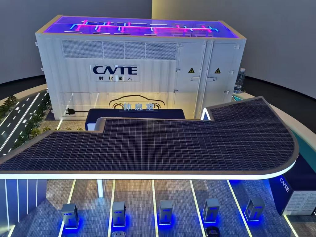 Creative Office Sculpture: Hand-Made Energy Charging Station Exhibition Display