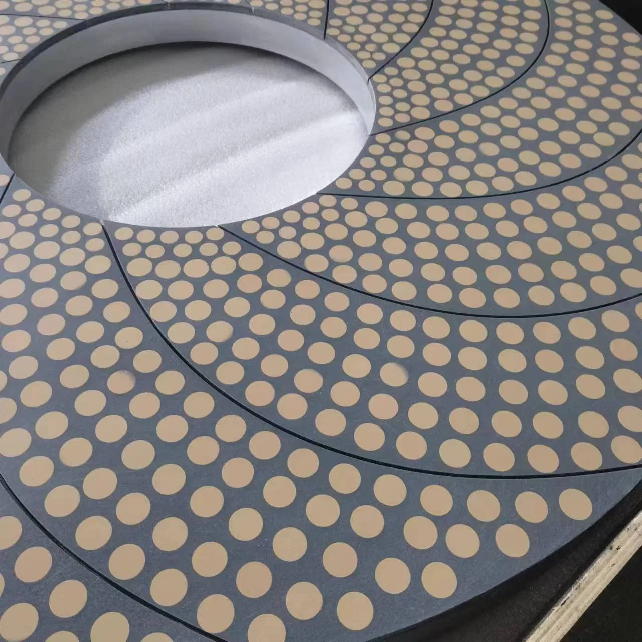 Diameter 1000mm Ceramic Bond CBN Grinding Disc for Stainless Steel Workpiece