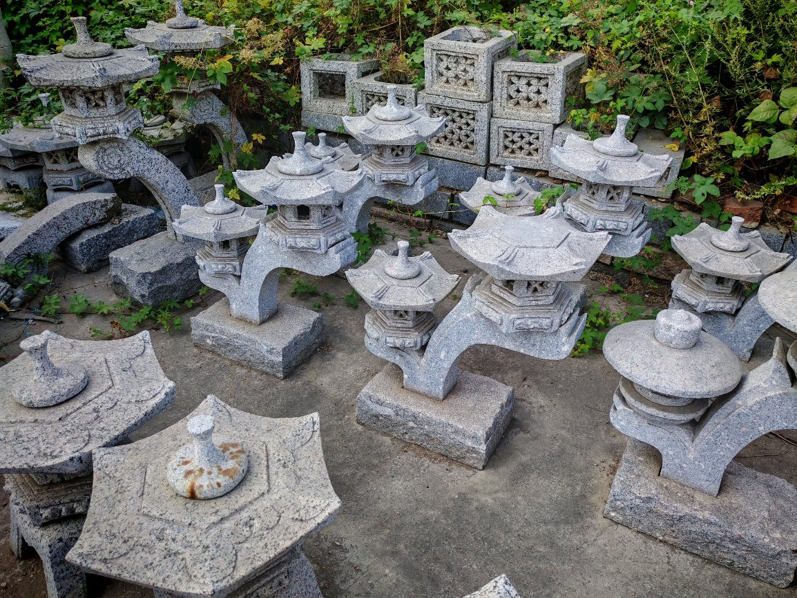 Marble/Granite Carved Lantern Statue/ Sculpture/Garden Decoration