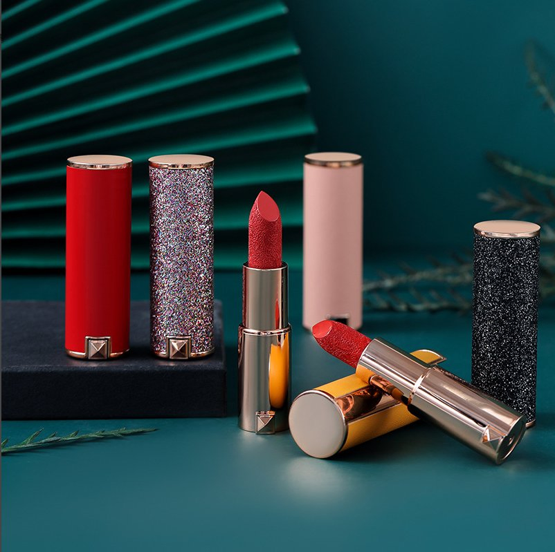 Starry Carved Lambskin Matte Lipstick Matte Velvet