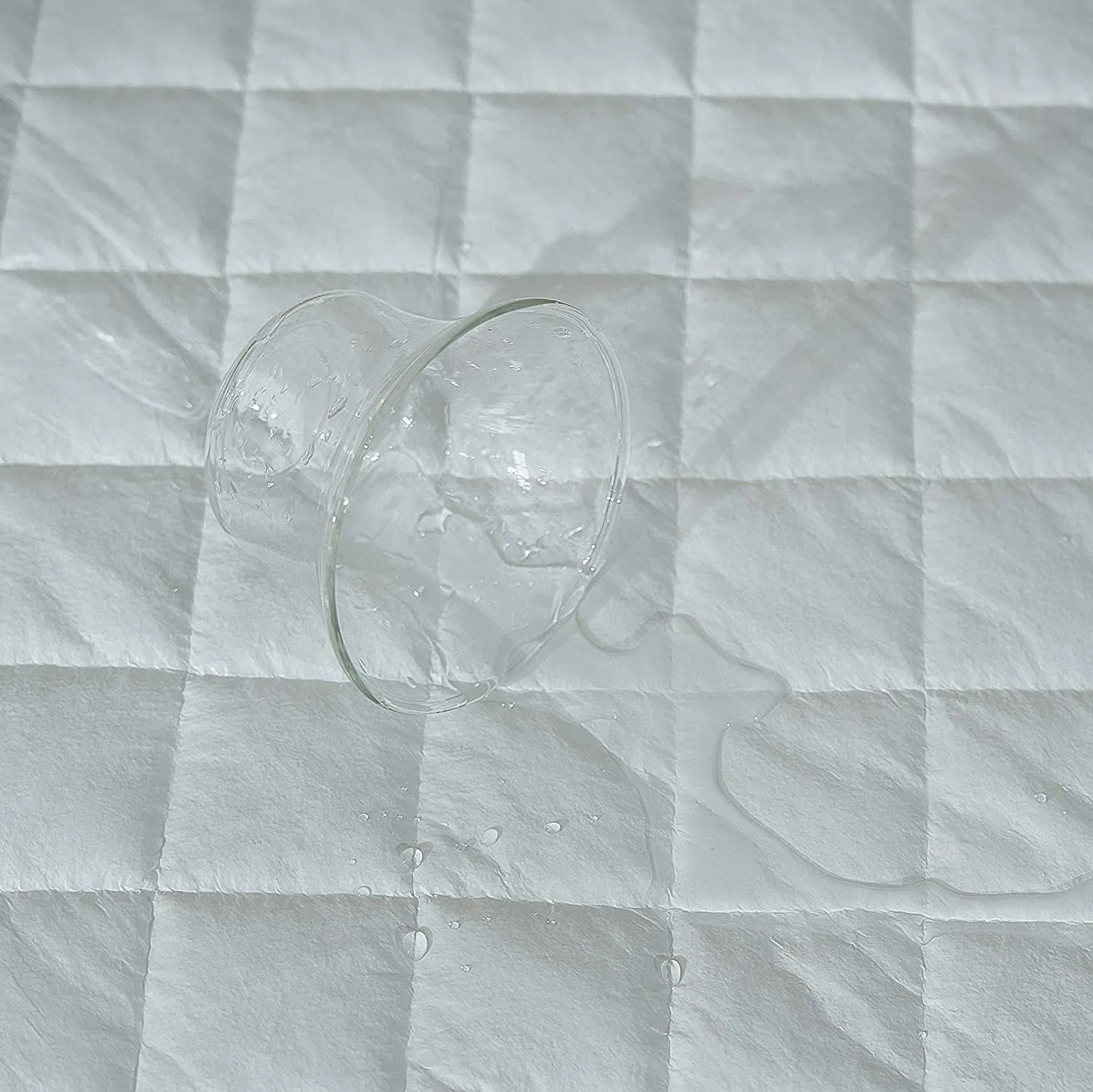 Full Size Waterproof Mattress Protector Custom Design Quilted Fitted Skirt Mattress Protector