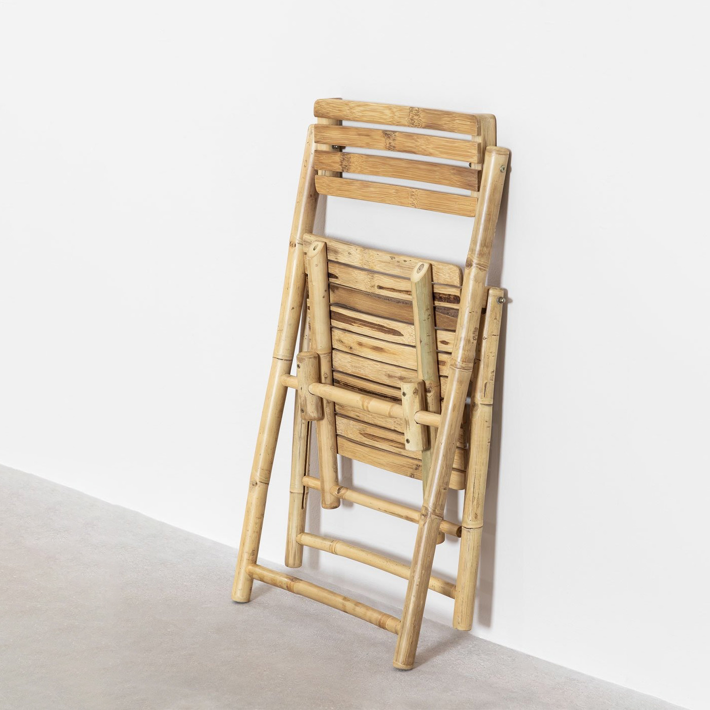 Стол и стулья садовые бамбуковые складные ручная работа