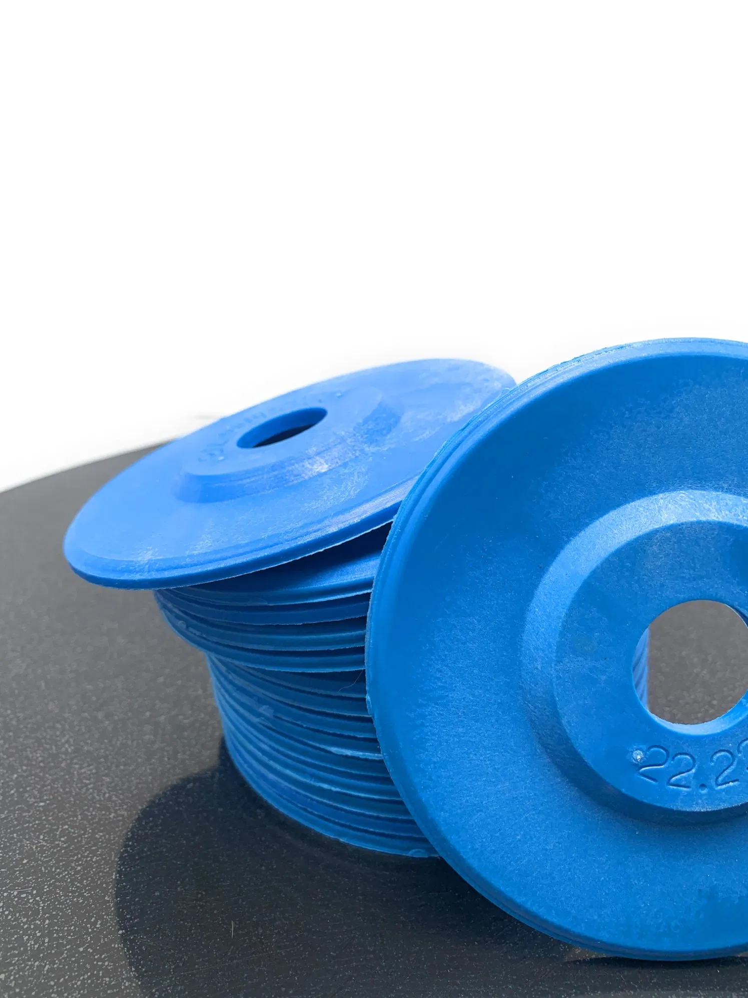 Пластиковая опорная тарелка 4.5 дюйма с резьбой M14