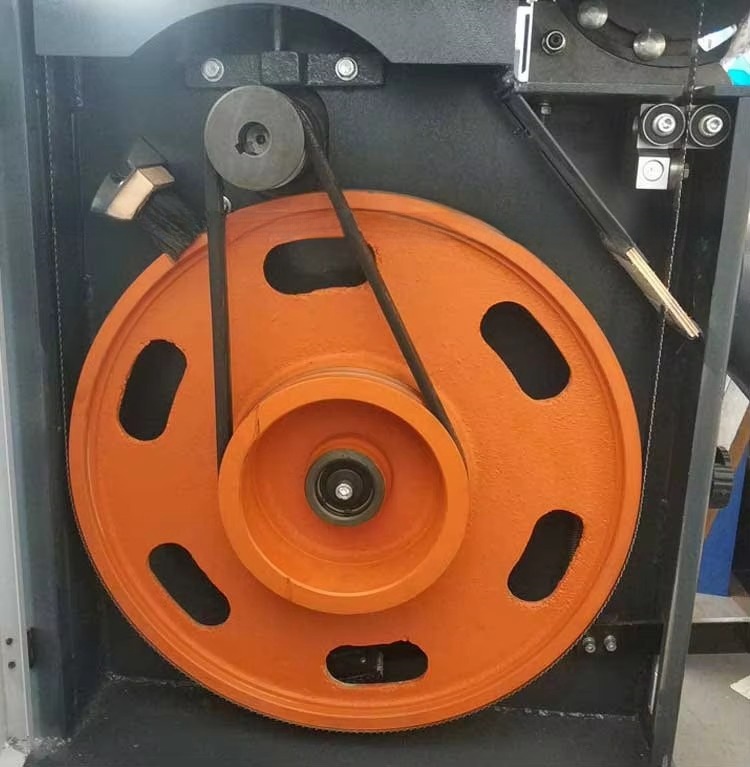 Ленточная пила по дереву вертикальная 24 дюйма на заказ