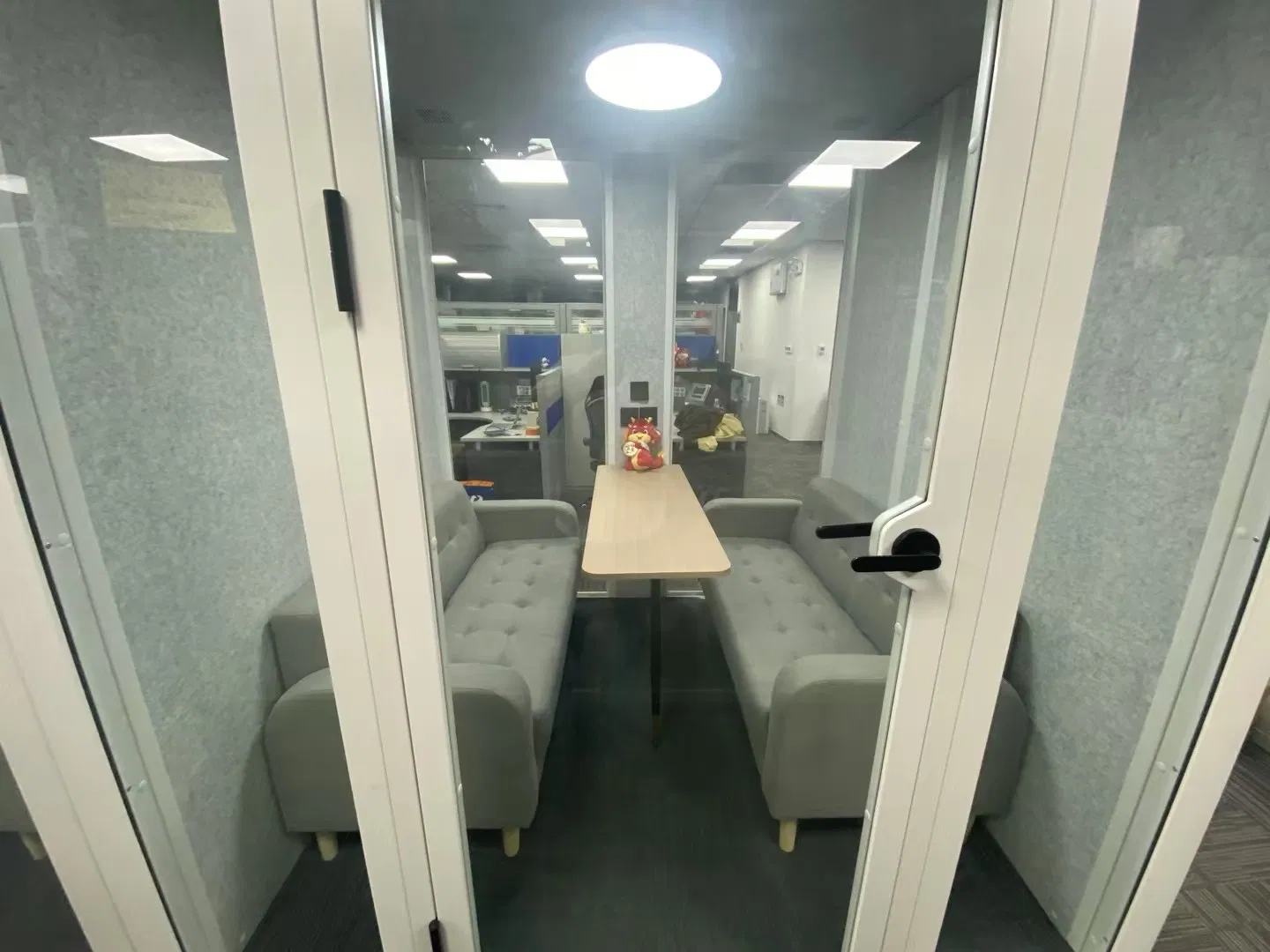 Innovative Office Booths: Prefabricated Solutions for Modern Work