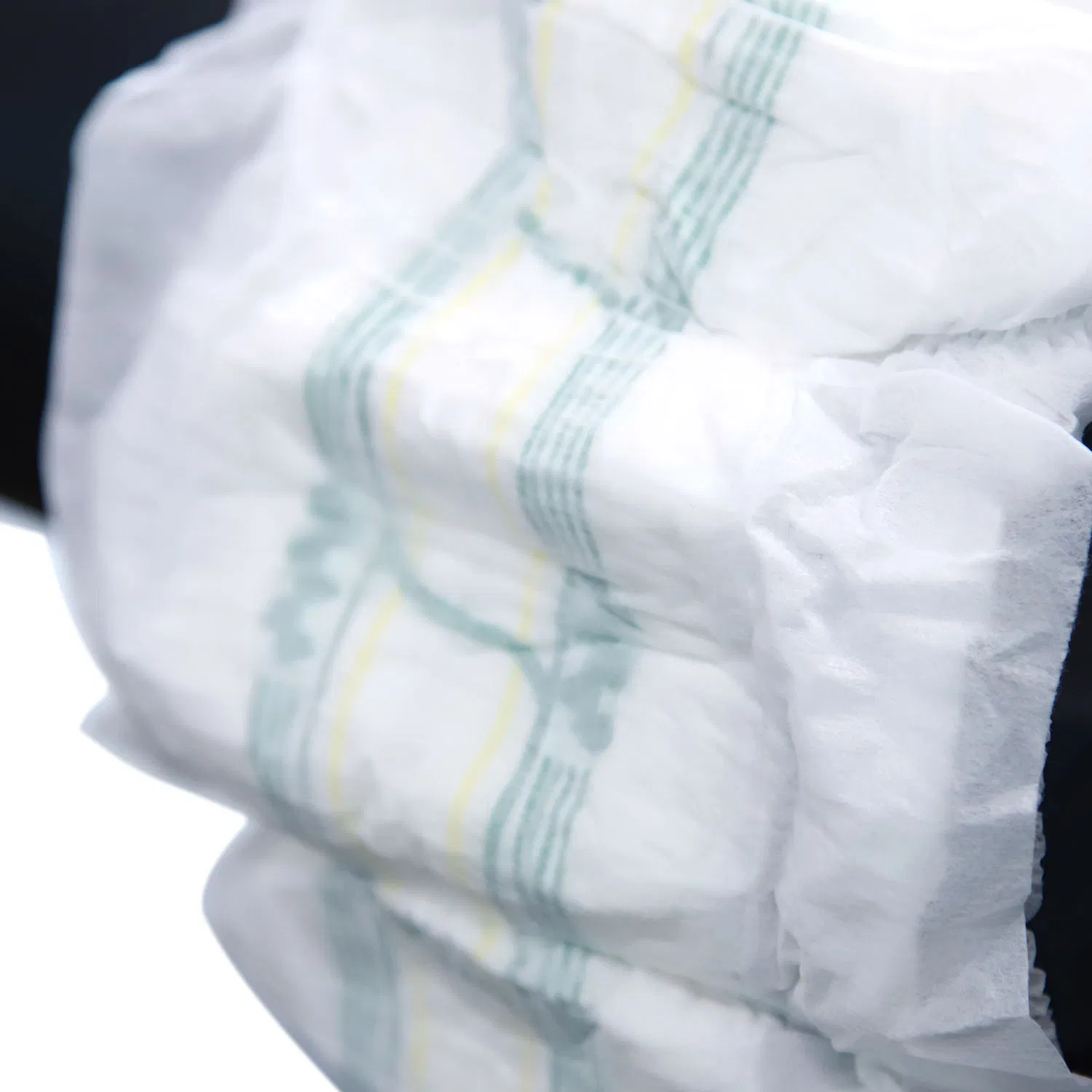 Wholesale Adult Incontinence Products Pull up Adult Diaper High Absorbency Incontinence Underwear